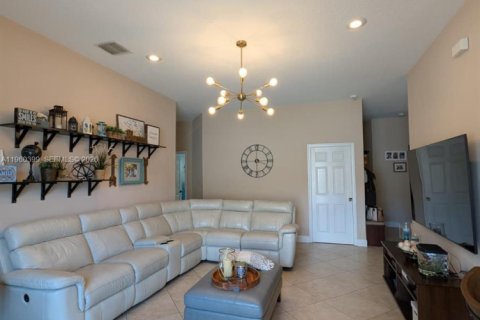 Снять в аренду виллу или дом в Коконат Крик, Флорида 3 спальни, 167.97м2, № 2026972 - фото 14