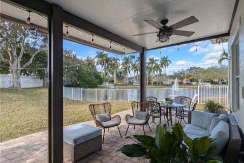 Снять в аренду виллу или дом в Коконат Крик, Флорида 3 спальни, 167.97м2, № 2026972 - фото 5