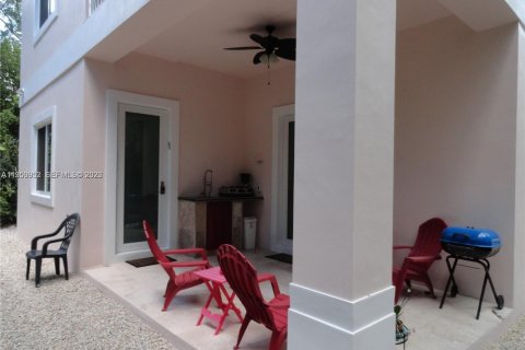 Casa en venta en Key Largo, Florida, 5 dormitorios, 270.53 m2 № 2007074 - foto 3