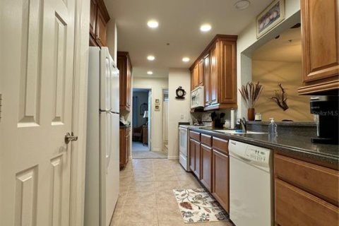 Condo in Bradenton, Florida, 3 bedrooms  № 2379286 - photo 10