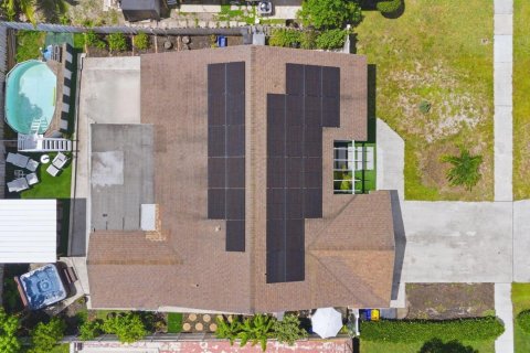 Купить виллу или дом в Бока-Ратон, Флорида 5 комнат, 138.24м2, № 2083482 - фото 8