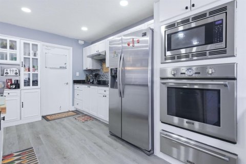 Купить виллу или дом в Бока-Ратон, Флорида 5 комнат, 138.24м2, № 2083482 - фото 20