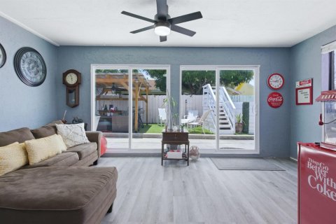 Купить виллу или дом в Бока-Ратон, Флорида 5 комнат, 138.24м2, № 2083482 - фото 26