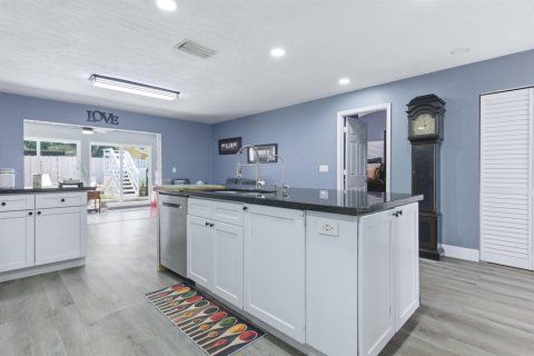 Купить виллу или дом в Бока-Ратон, Флорида 5 комнат, 138.24м2, № 2083482 - фото 21
