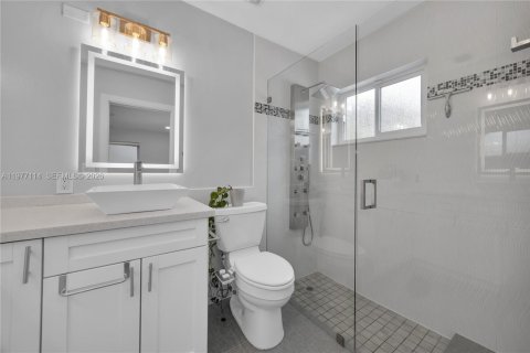 Купить виллу или дом в Хомстед, Флорида 4 спальни, 180.69м2, № 2043639 - фото 15