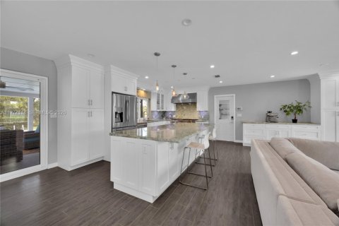 Купить виллу или дом в Хомстед, Флорида 4 спальни, 180.69м2, № 2043639 - фото 5