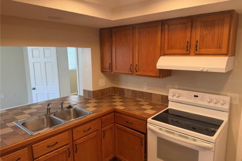 House in Holiday, Florida 4 bedrooms, 129.04 sq.m. № 2167529 - photo 4