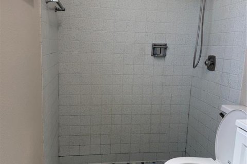 House in Holiday, Florida 4 bedrooms, 129.04 sq.m. № 2167529 - photo 15