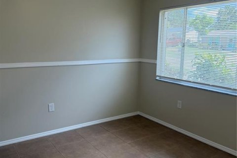House in Holiday, Florida 4 bedrooms, 129.04 sq.m. № 2167529 - photo 12