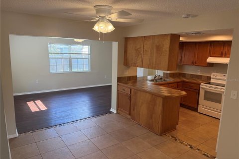 House in Holiday, Florida 4 bedrooms, 129.04 sq.m. № 2167529 - photo 8