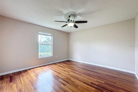 House in Kissimmee, Florida 4 bedrooms, 194.54 sq.m. № 1898829 - photo 18