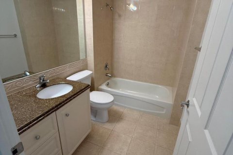 Condo in St. Lucie, Florida, 2 bedrooms  № 2183063 - photo 5