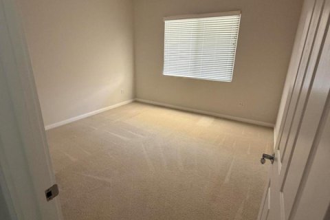 Condo in St. Lucie, Florida, 2 bedrooms  № 2183063 - photo 4