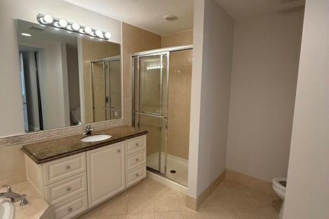 Condo in St. Lucie, Florida, 2 bedrooms  № 2183063 - photo 14