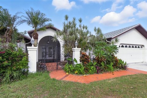 House in Port Charlotte, Florida 3 bedrooms, 229.93 sq.m. № 1869132 - photo 4