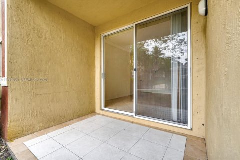 Снять в аренду кондоминиум в Дейви, Флорида 2 спальни, 98.57м2, № 2055221 - фото 15