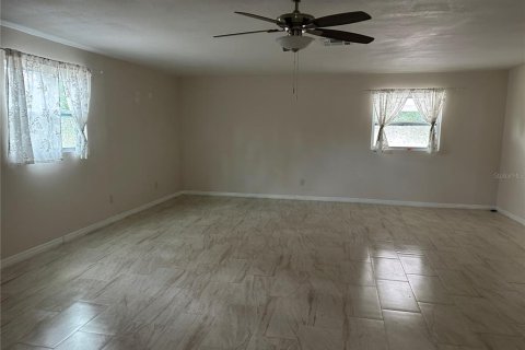 Casa en alquiler en Spring Hill, Florida, 3 dormitorios, 163.51 m2 № 1906891 - foto 17