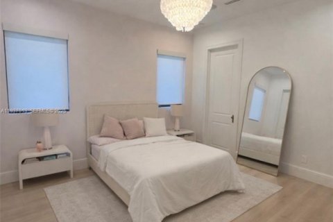 Casa en venta en Palmetto Bay, Florida, 6 dormitorios, 464.51 m2 № 1994885 - foto 28