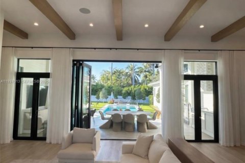 Casa en venta en Palmetto Bay, Florida, 6 dormitorios, 464.51 m2 № 1994885 - foto 14