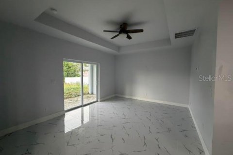 Apartment in Lehigh Acres, Florida 3 bedrooms, 110.27 sq.m. № 2227832 - photo 13