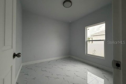 Apartment in Lehigh Acres, Florida 3 bedrooms, 110.27 sq.m. № 2227832 - photo 12