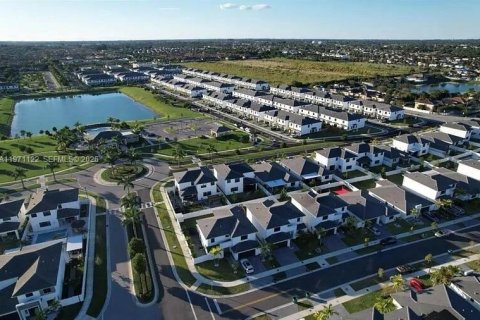 Купить таунхаус в Хомстед, Флорида 1 комната, 142.14м2, № 2032726 - фото 22