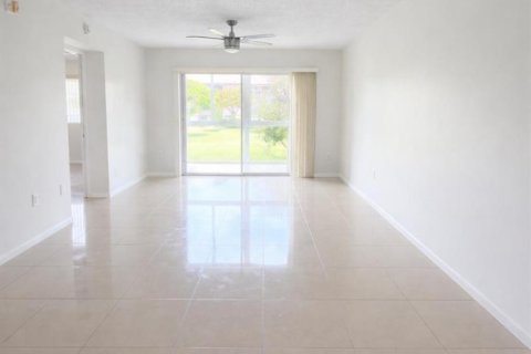 Condominio en venta en Pembroke Pines, Florida, 2 dormitorios, 105.63 m2 № 2261549 - foto 6