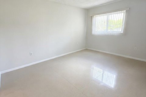 Condominio en venta en Pembroke Pines, Florida, 2 dormitorios, 105.63 m2 № 2261549 - foto 8