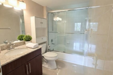 Condominio en venta en Pembroke Pines, Florida, 2 dormitorios, 105.63 m2 № 2261549 - foto 15