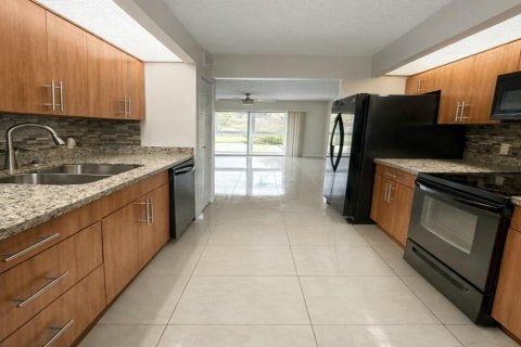 Condominio en venta en Pembroke Pines, Florida, 2 dormitorios, 105.63 m2 № 2261549 - foto 18