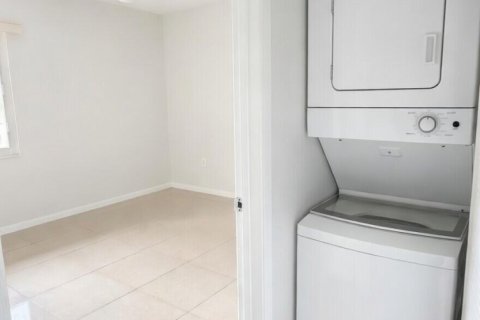 Condominio en venta en Pembroke Pines, Florida, 2 dormitorios, 105.63 m2 № 2261549 - foto 13
