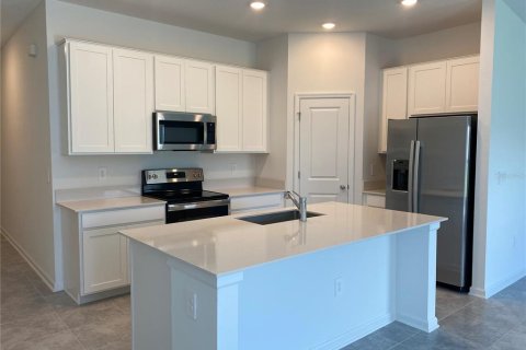 House in Davenport, Florida 3 bedrooms, 146.79 sq.m. № 1866233 - photo 4