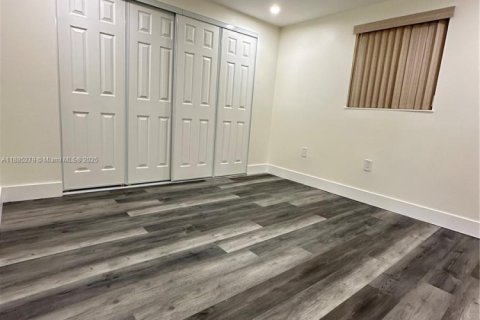 Снять в аренду кондоминиум в Хайалиа, Флорида 2 спальни, 83.89м2, № 1931493 - фото 19