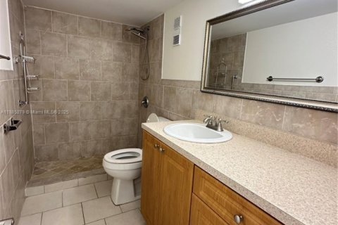 Снять в аренду кондоминиум в Хайалиа, Флорида 2 спальни, 83.89м2, № 1931493 - фото 22