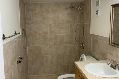 Снять в аренду кондоминиум в Хайалиа, Флорида 2 спальни, 83.89м2, № 1931493 - фото 21