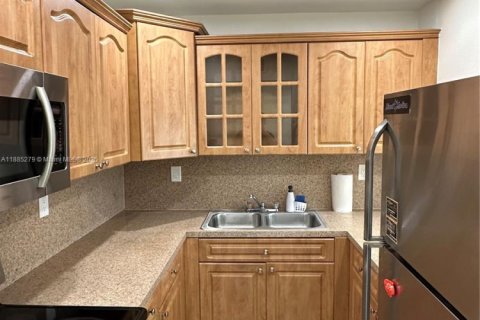 Снять в аренду кондоминиум в Хайалиа, Флорида 2 спальни, 83.89м2, № 1931493 - фото 8