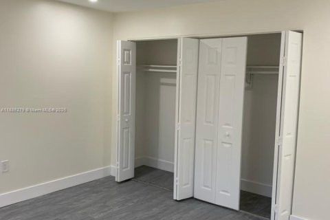 Снять в аренду кондоминиум в Хайалиа, Флорида 2 спальни, 83.89м2, № 1931493 - фото 15