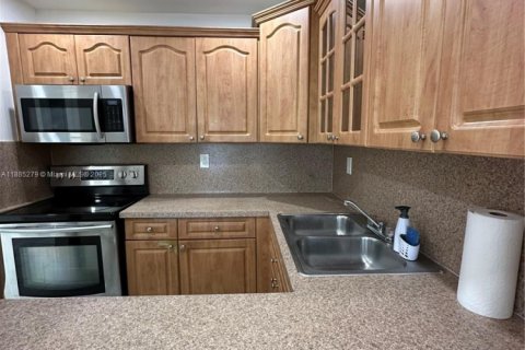 Снять в аренду кондоминиум в Хайалиа, Флорида 2 спальни, 83.89м2, № 1931493 - фото 11