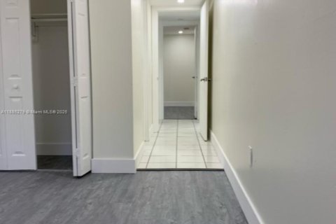 Снять в аренду кондоминиум в Хайалиа, Флорида 2 спальни, 83.89м2, № 1931493 - фото 14