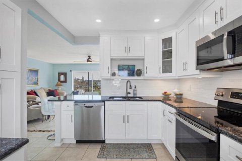 Condominio en venta en Bradenton, Florida, 2 dormitorios, 93.65 m2 № 1524259 - foto 13