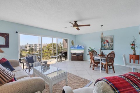 Condominio en venta en Bradenton, Florida, 2 dormitorios, 93.65 m2 № 1524259 - foto 4
