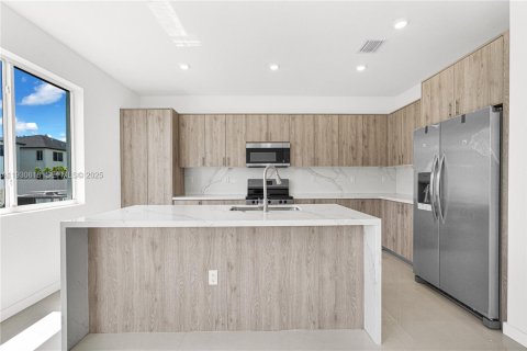 Touwnhouse à vendre à Miami, Floride: 5 chambres № 1989415 - photo 29