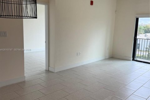 Купить кондоминиум в Дорал, Флорида 2 спальни, 104.42м2, № 2091041 - фото 29