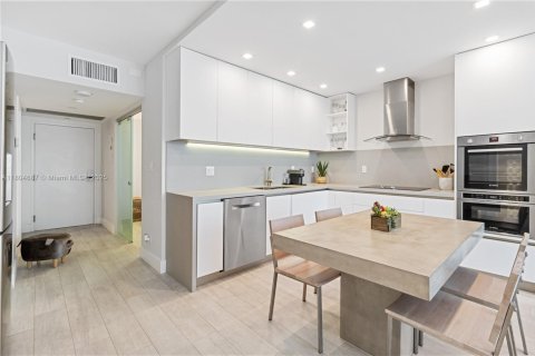Condominio en alquiler en Miami Beach, Florida, 2 dormitorios, 89.19 m2 № 1747902 - foto 4