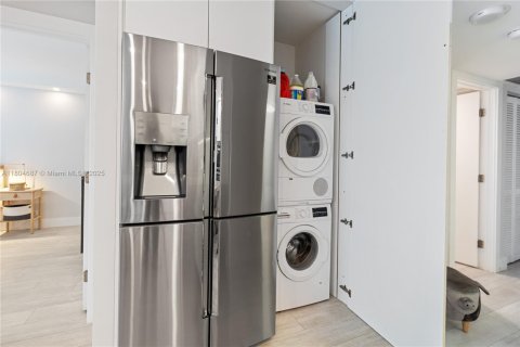 Condominio en alquiler en Miami Beach, Florida, 2 dormitorios, 89.19 m2 № 1747902 - foto 12