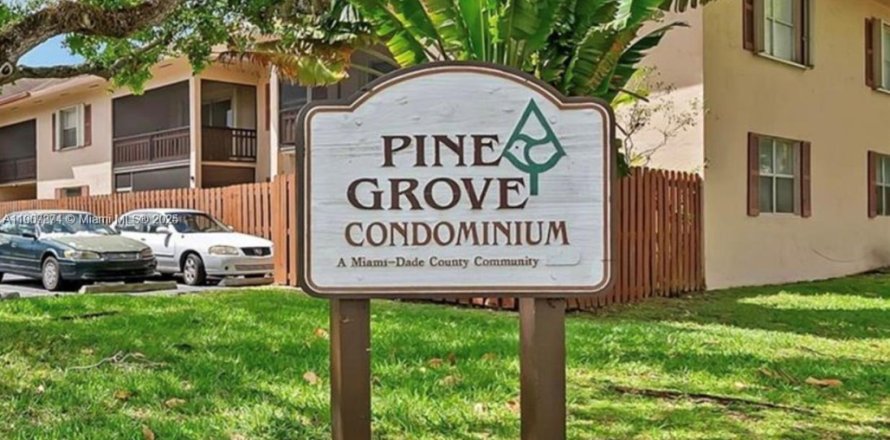 Condominio en Miami, Florida, 1 dormitorio № 1964065