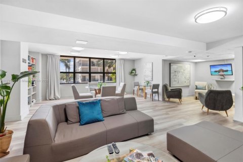 Condo in Miami Beach, Florida, 1 bedroom  № 1862487 - photo 26