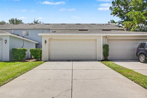Townhouse in Windermere, Florida 3 bedrooms, 146.69 sq.m. № 2167277 - photo 28