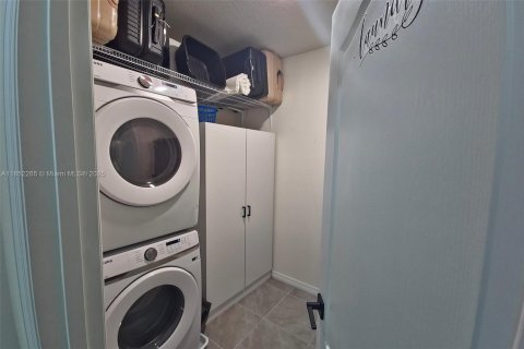 Casa en venta en Davenport, Florida, 5 dormitorios № 1859140 - foto 24