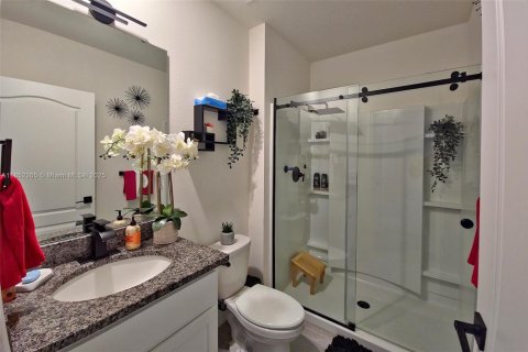 Casa en venta en Davenport, Florida, 5 dormitorios № 1859140 - foto 13